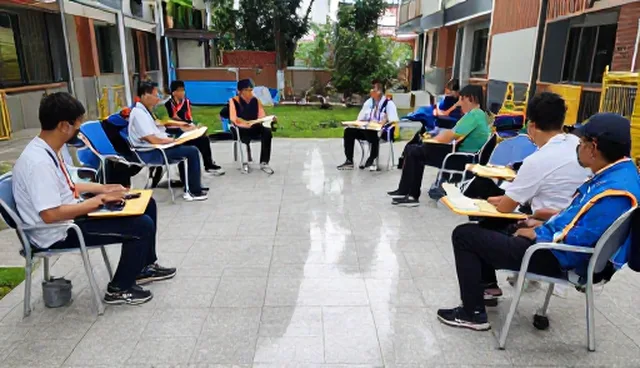 教学资源开发中注重成本控制的两种做法对比