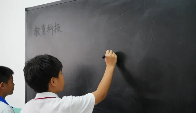 虚拟实验室智慧课堂解决方案怎么做得更稳：教育科技一线经验
